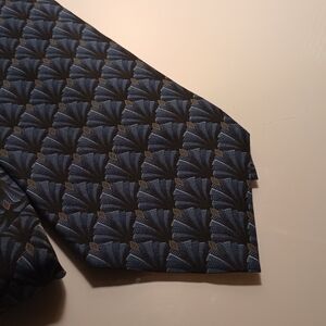 Van Heusen Blue and Gold Patterned Tie